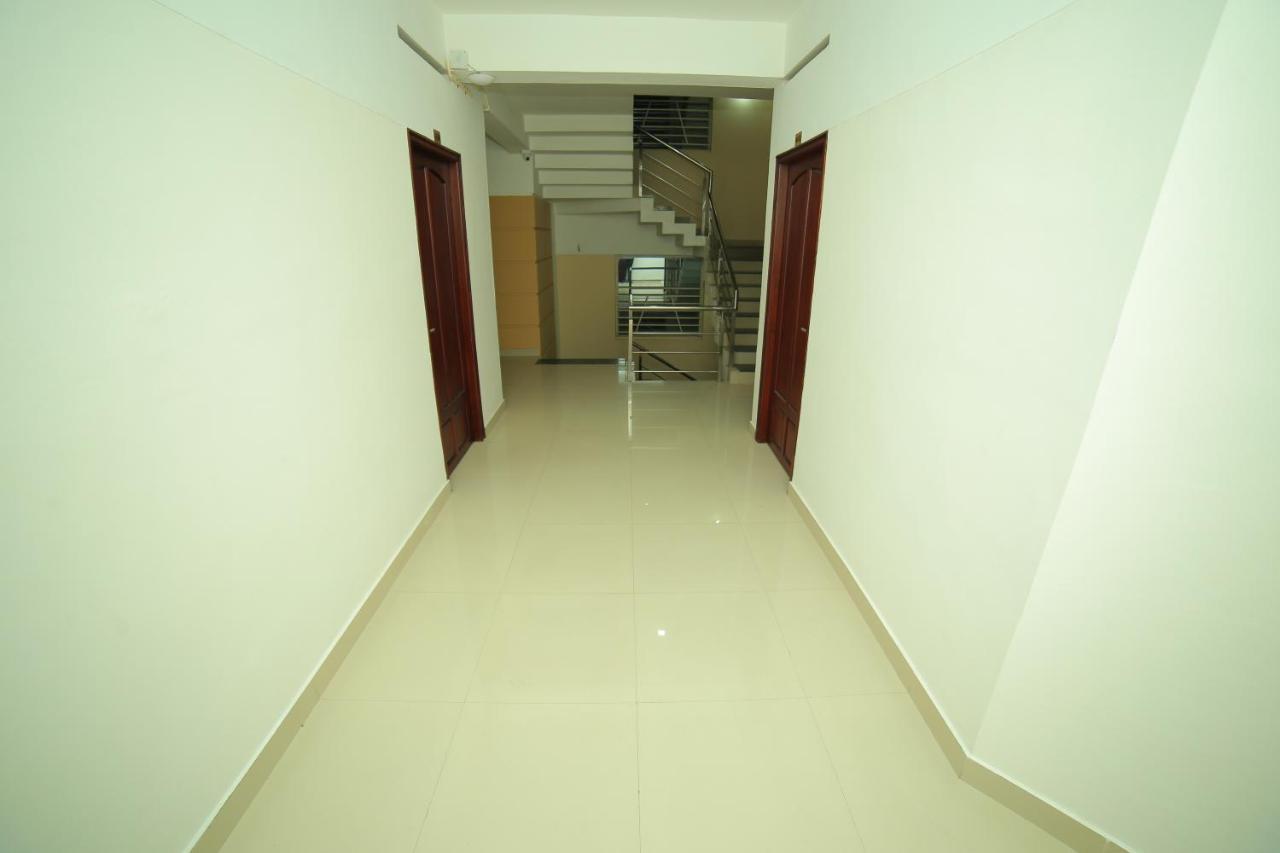 Hotel Falcon Thiruvananthapuram Extérieur photo