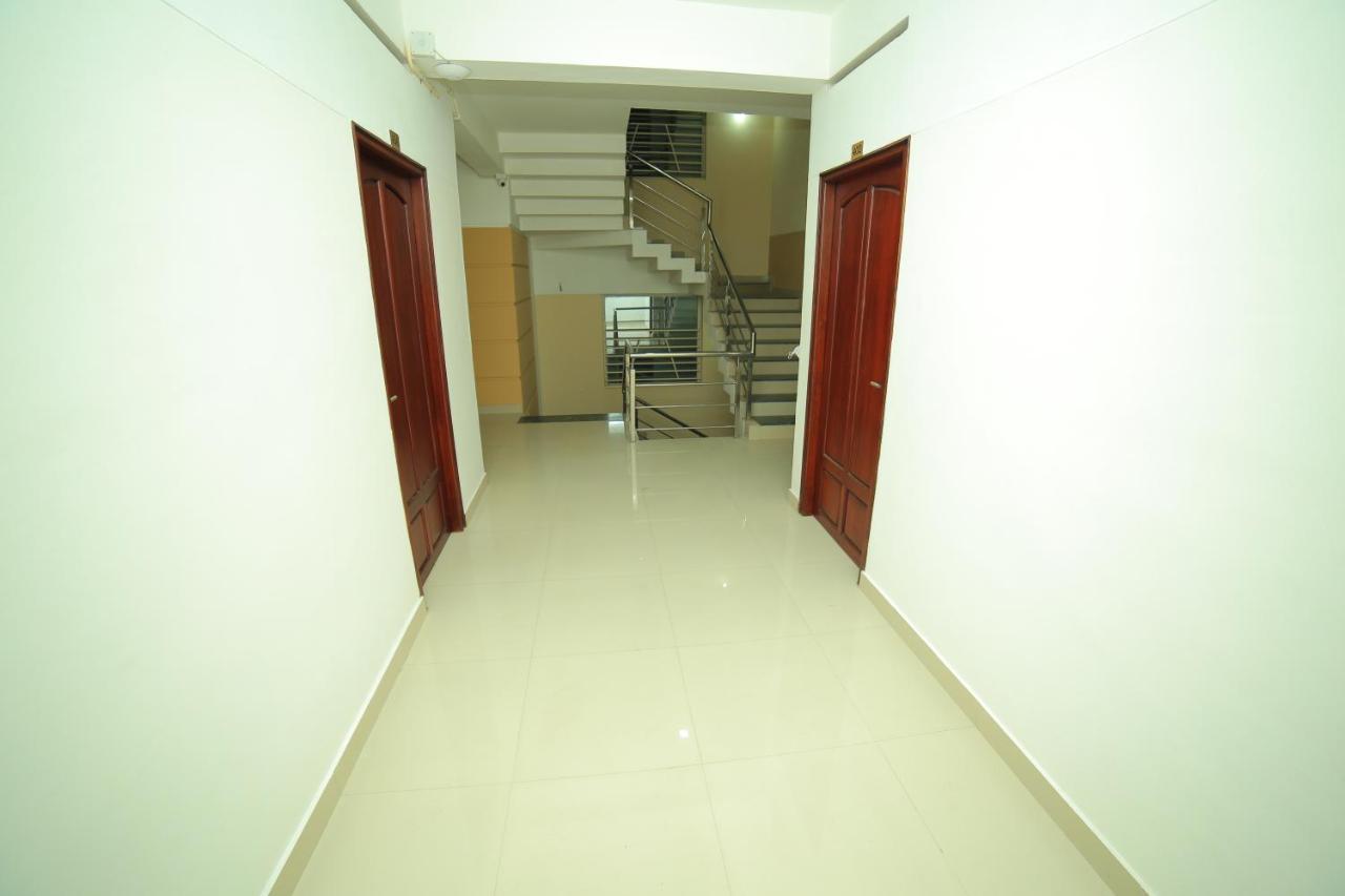 Hotel Falcon Thiruvananthapuram Extérieur photo